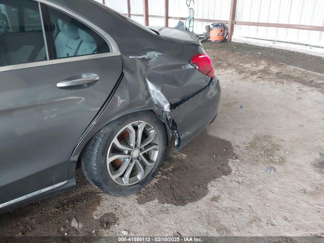 55SWF4JBXHU182754 Mercedes-Benz C 300 Luxury/sport