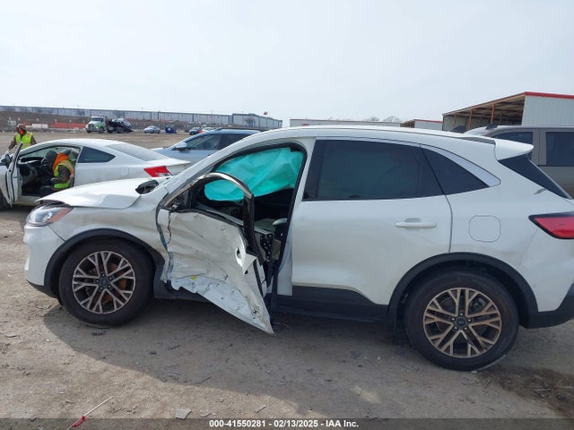 1FMCU0H6XNUA06474 Ford ESCAPE SEL