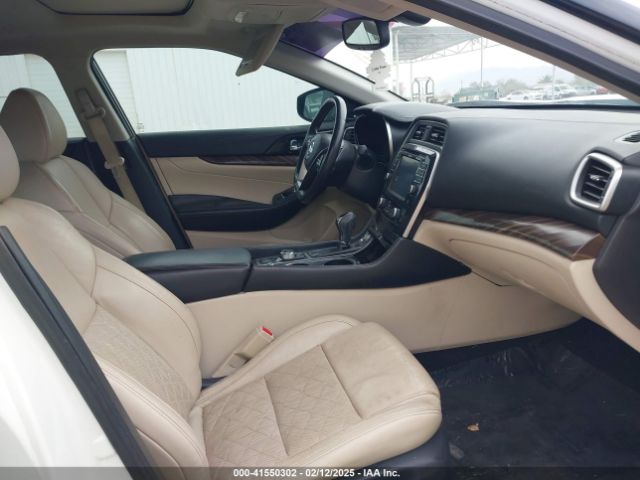 1N4AA6AP3HC370259 Nissan Maxima 3.5 Platinum