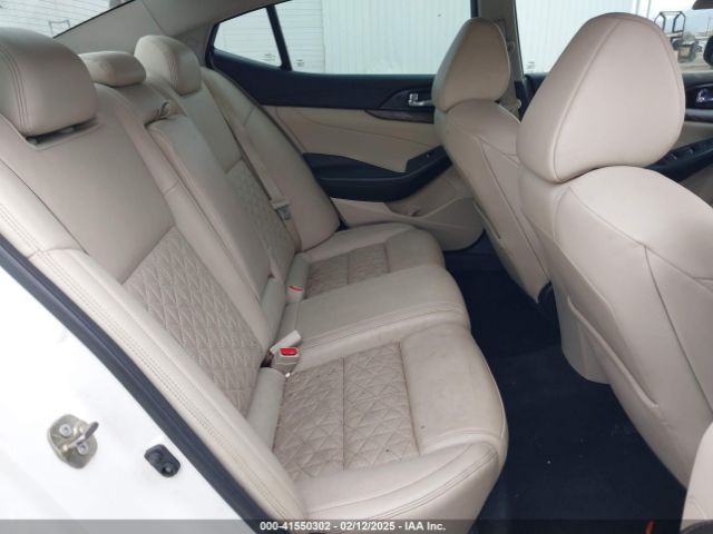 1N4AA6AP3HC370259 Nissan Maxima 3.5 Platinum