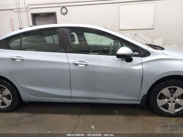 1G1BC5SM3J7184008 Chevrolet Cruze Ls Auto