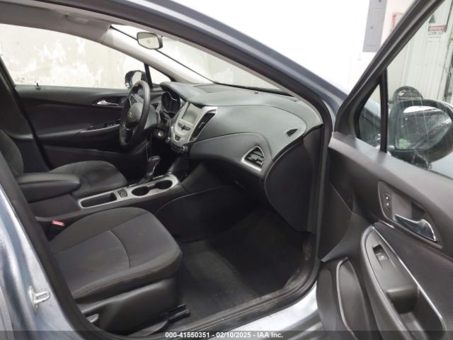 1G1BC5SM3J7184008 Chevrolet Cruze Ls Auto