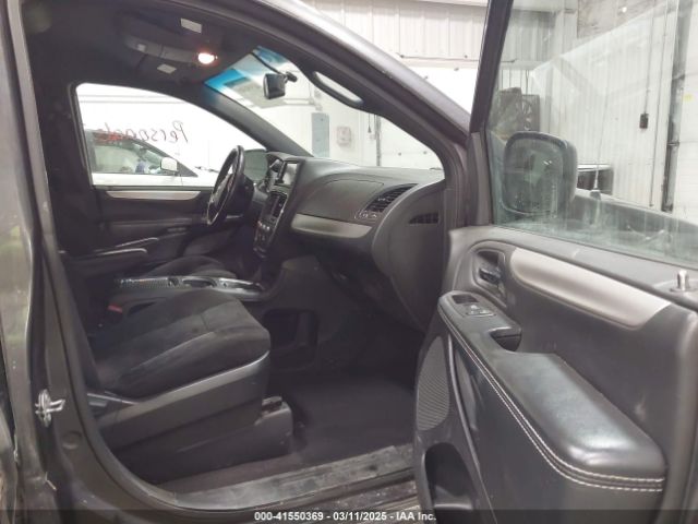 2C4RDGCG4FR523047 Dodge Grand Caravan Sxt
