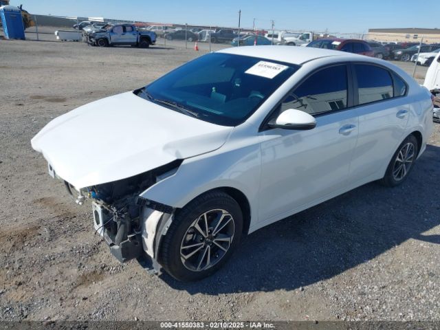 3KPF24AD7NE476371 KIA Forte Lxs