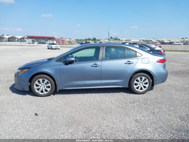 5YFB4MDE8SP237225 Toyota COROLLA LE