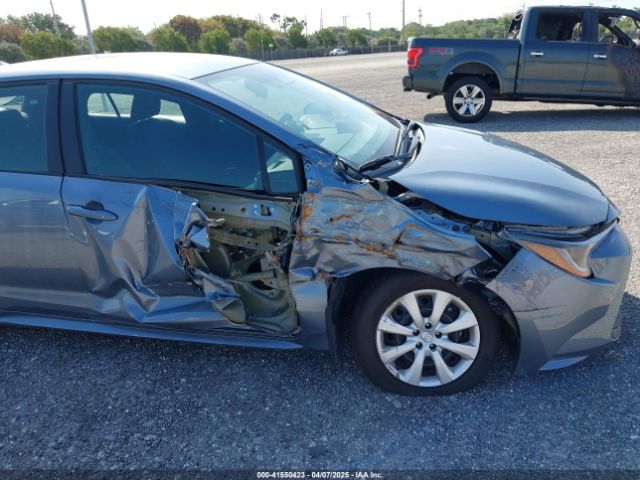 5YFB4MDE8SP237225 Toyota COROLLA LE