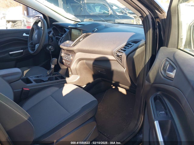 Ford ESCAPE SE 2017 1FMCU9GDXHUC05999 Image 5