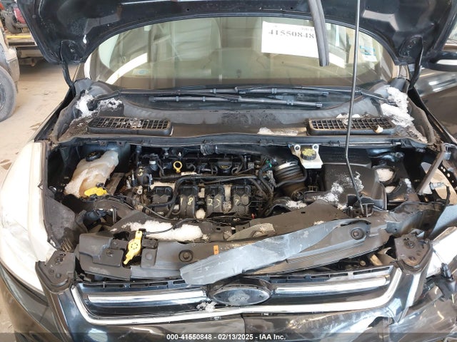 1FMCU0J9XFUA42591 Ford Escape Titanium