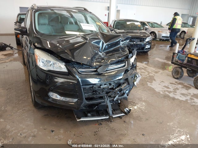 1FMCU0J9XFUA42591 Ford Escape Titanium