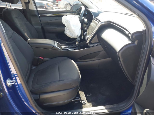 5NMJA3AE8NH054070 Hyundai TUCSON SE
