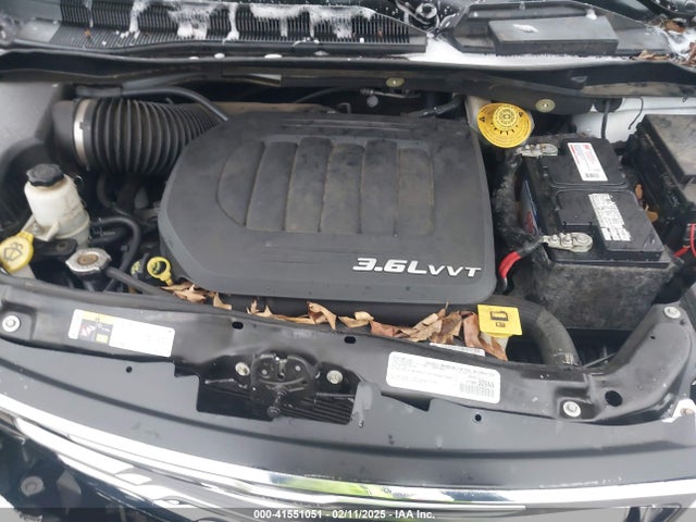 2C4RC1GG7GR128503 Chrysler Town & Country Limited Platinum