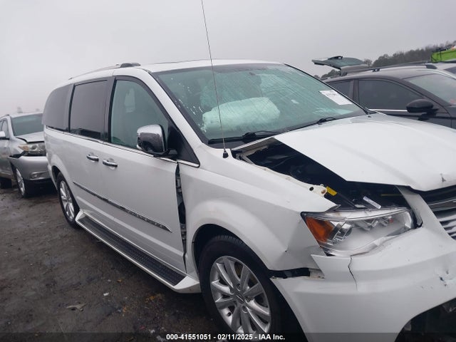 2C4RC1GG7GR128503 Chrysler Town & Country Limited Platinum