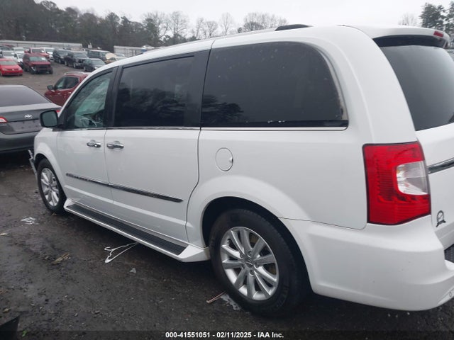 2C4RC1GG7GR128503 Chrysler Town & Country Limited Platinum