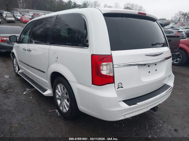 2C4RC1GG7GR128503 Chrysler Town & Country Limited Platinum