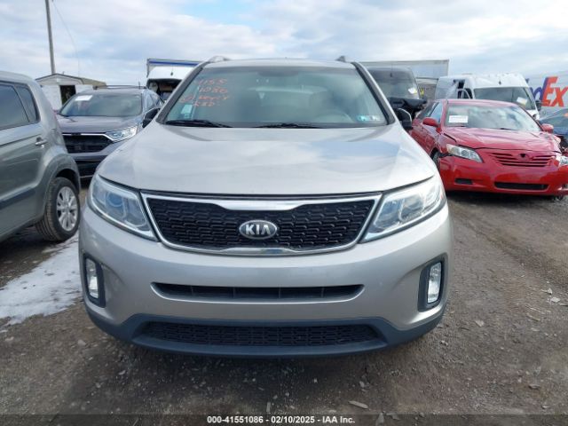 5XYKT3A67FG608962 KIA SORENTO LX