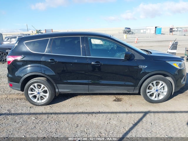 Ford ESCAPE SE 2017 1FMCU0G9XHUC50867 Image 13