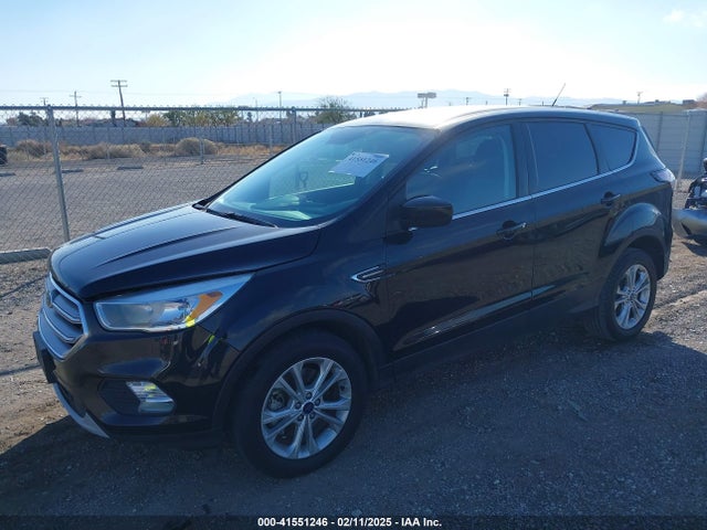 Ford ESCAPE SE 2017 1FMCU0G9XHUC50867 Image 2