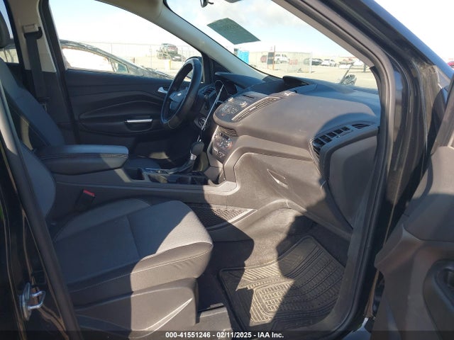 Ford ESCAPE SE 2017 1FMCU0G9XHUC50867 Image 5