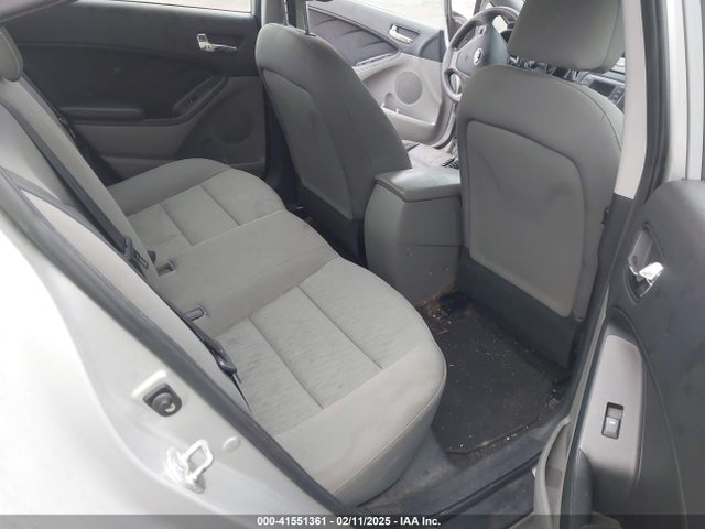KIA FORTE LX 2015 KNAFK4A60F5343267 Image 8