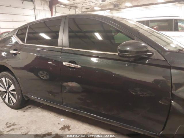 1N4BL4DW7NN344091 Nissan Altima Sv Intelligent Awd