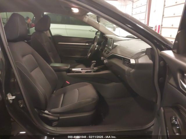 1N4BL4DW7NN344091 Nissan Altima Sv Intelligent Awd