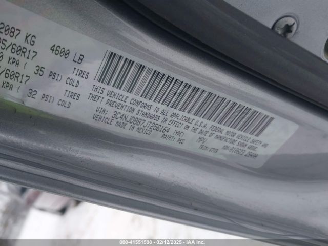 3C4NJDBB7JT256164 Jeep Compass Latitude 4x4
