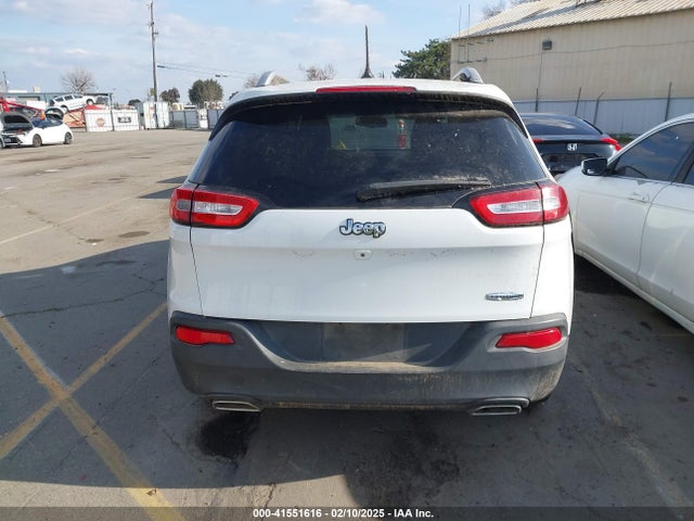Jeep Cherokee Latitude 2015 1C4PJLCSXFW642872 Image 16