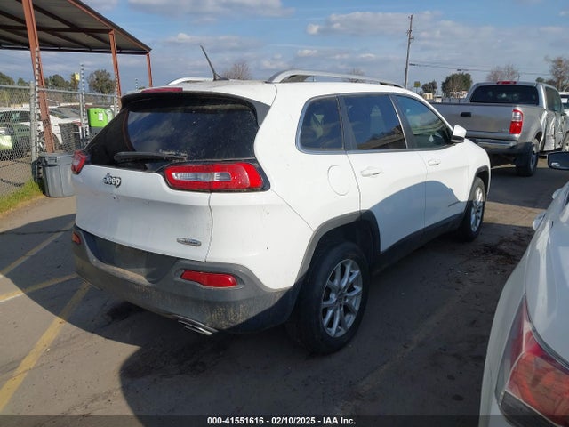 Jeep Cherokee Latitude 2015 1C4PJLCSXFW642872 Image 4