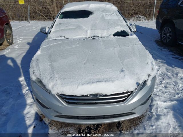 5NPE24AF8FH187915 Hyundai SONATA SE