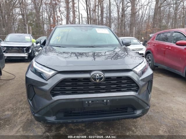 2T3K1RFV9RC294117 Toyota RAV4 LE