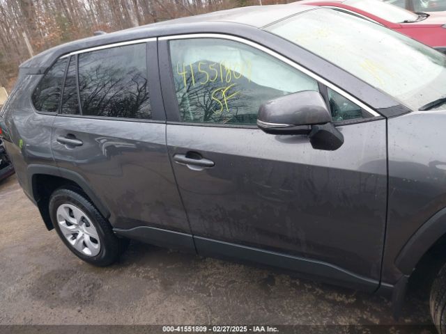 2T3K1RFV9RC294117 Toyota RAV4 LE