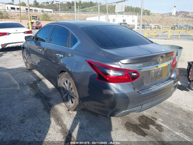 1N4AL3APXHN332489 Nissan Altima 2.5 Sr