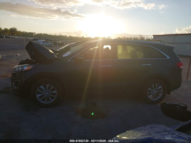 5XYPG4A38JG400913 KIA Sorento 2.4l Lx