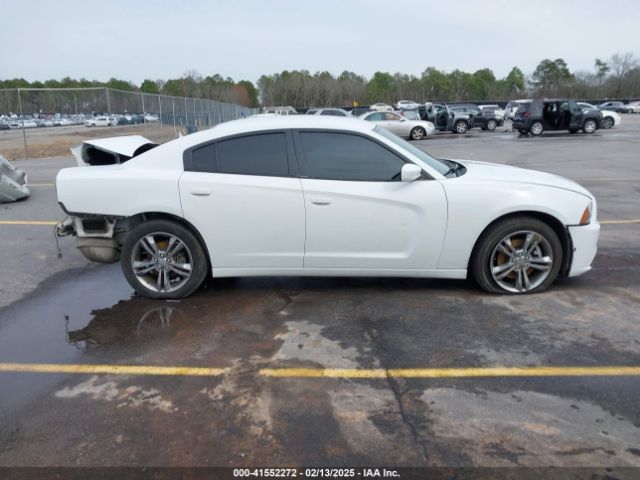 2C3CDXFGXEH216377 Dodge Charger Se