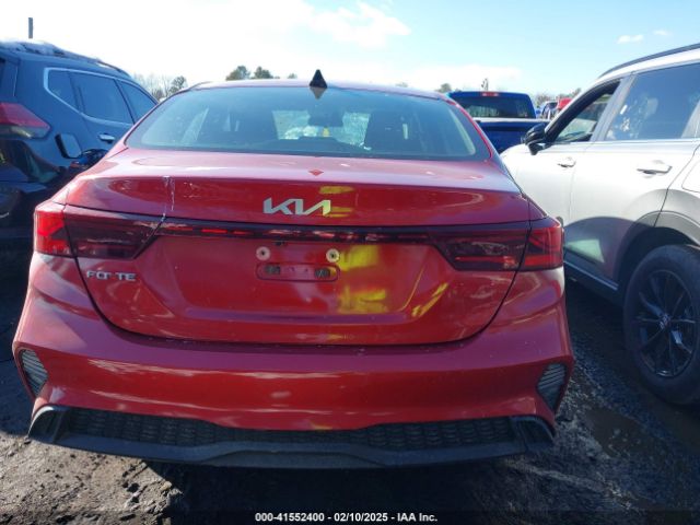 3KPF24AD1NE471330 KIA Forte Lxs