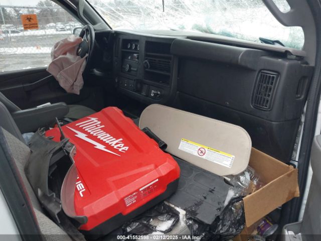 1GCWGAFP6J1315090 Chevrolet Express 2500 Work Van