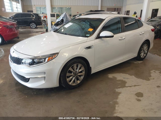 5XXGT4L36JG273964 KIA Optima Lx