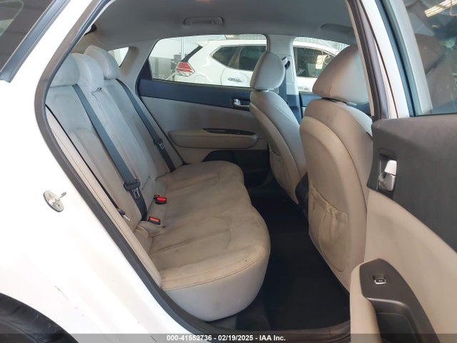 5XXGT4L36JG273964 KIA Optima Lx