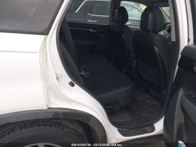 5XYKT3A64FG554360 KIA SORENTO LX