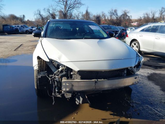 1N4AA6AP2HC384136 Nissan Maxima 3.5 Platinum