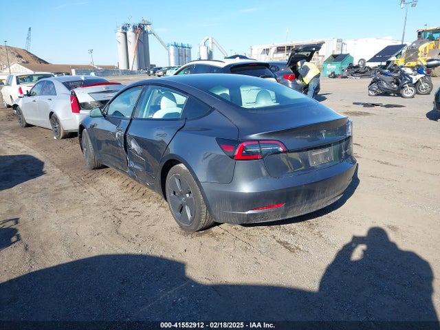 2022 TESLA MODEL 3 5YJ3E1EB8NF265871 Photo 2