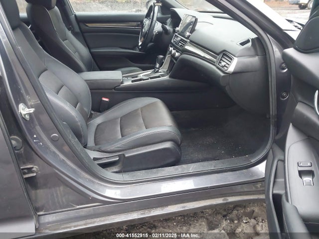 1HGCV1F38KA171583 Honda Accord Sport