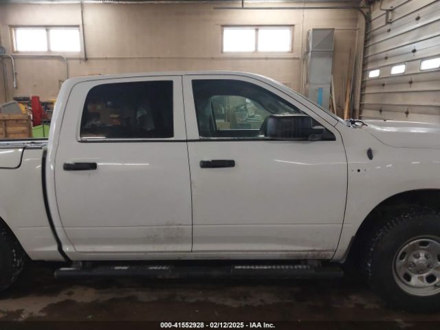 1C6RR7KTXKS677570 RAM 1500 Classic Tradesman  4x4 5'7 Box
