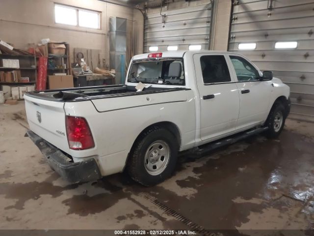 1C6RR7KTXKS677570 RAM 1500 Classic Tradesman  4x4 5'7 Box