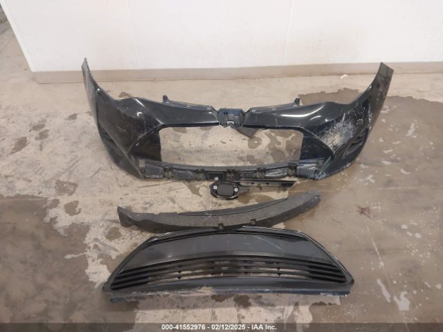 2T1BURHE2KC227300 Toyota COROLLA LE