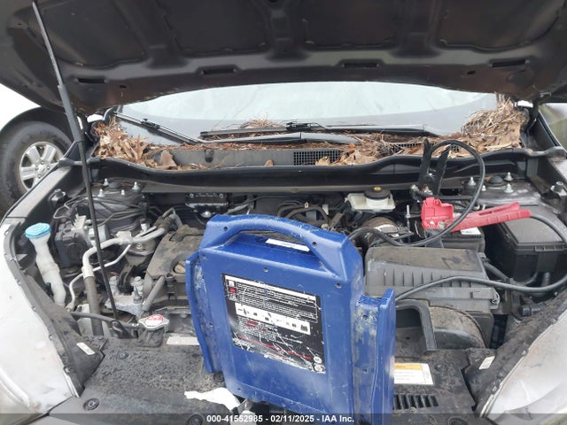 Honda CR-V LX 2017 7FARW5H37HE003867 Image 10