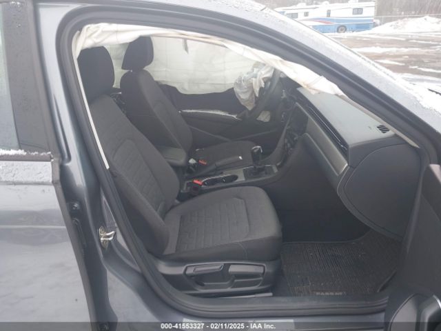 1VWAA7A33LC020438 Volkswagen Passat 2.0t S