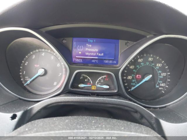 1FADP3F29EL117465 Ford FOCUS SE