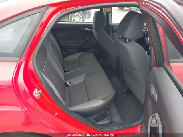 1FADP3F29EL117465 Ford FOCUS SE