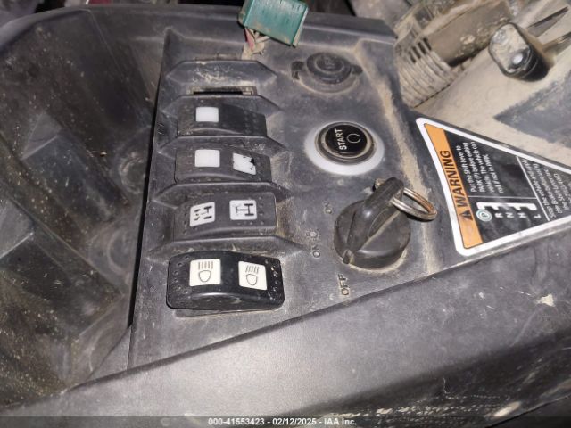 2018 CAN-AM COMMANDER 3JBKKAN25JJ000078 Photo 10